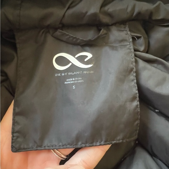 Blanc Noir Puffer Hooded Vest feather Down Size Small - Picture 7 of 8